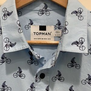 TOPMAN short sleeve button down. Euro cut Medium